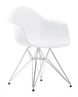 Eames Plastic Armchair DAR 