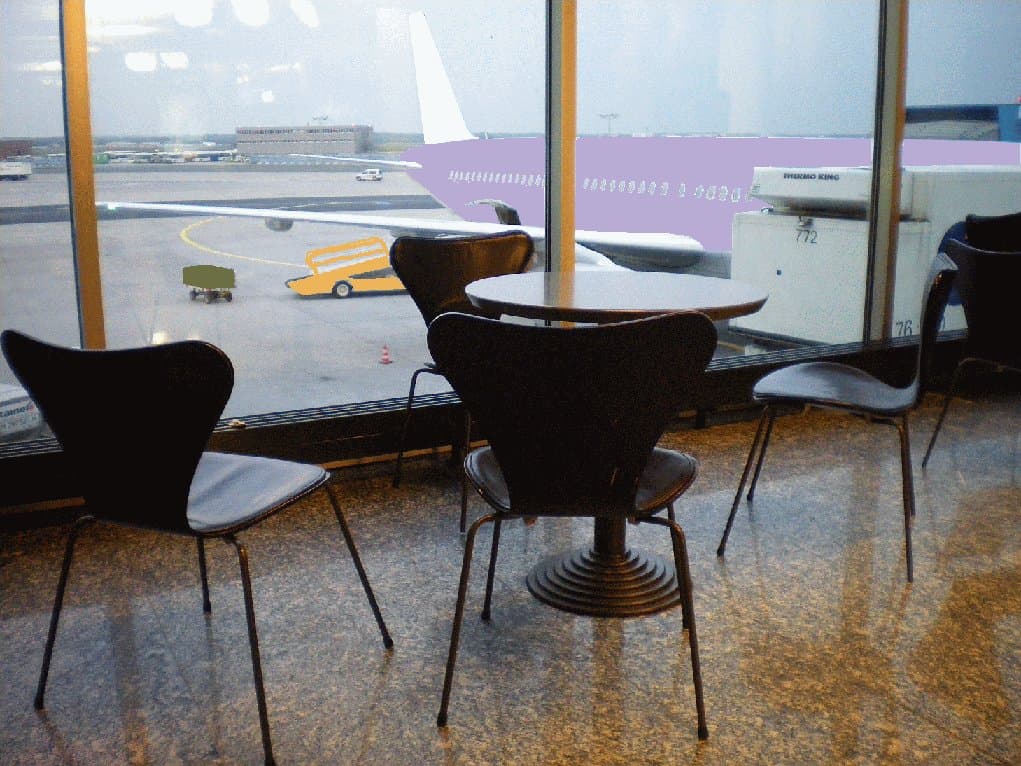 Seris 7 by  Arne Jacobsen for Fritz Hansen - and dreams of Braniff Airlines