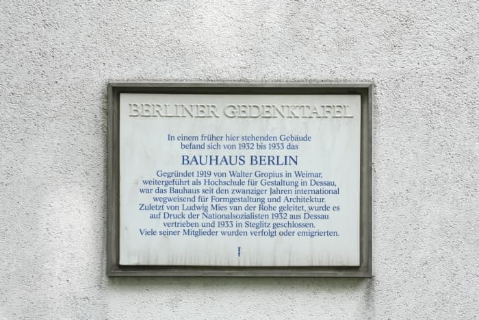 bauhaus berlin memorial plaque