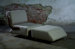 Bansko Bo lounger chair and Ottoman by Design Apparat