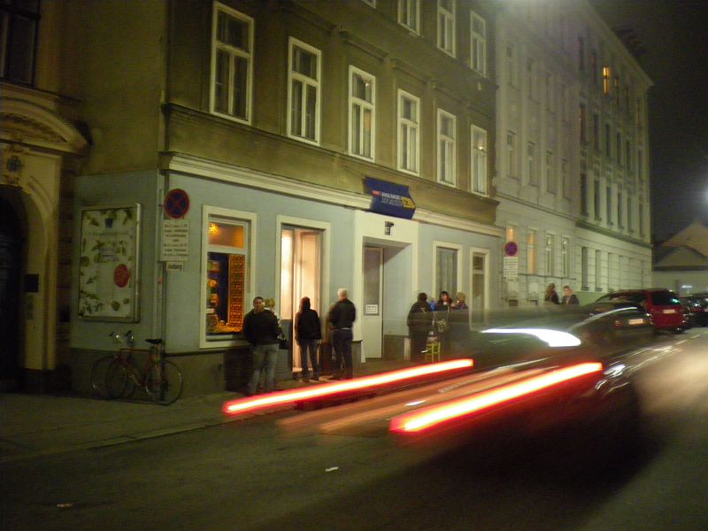 Vienna Design Week Passionswege Erwin Perzy Schneekugeln