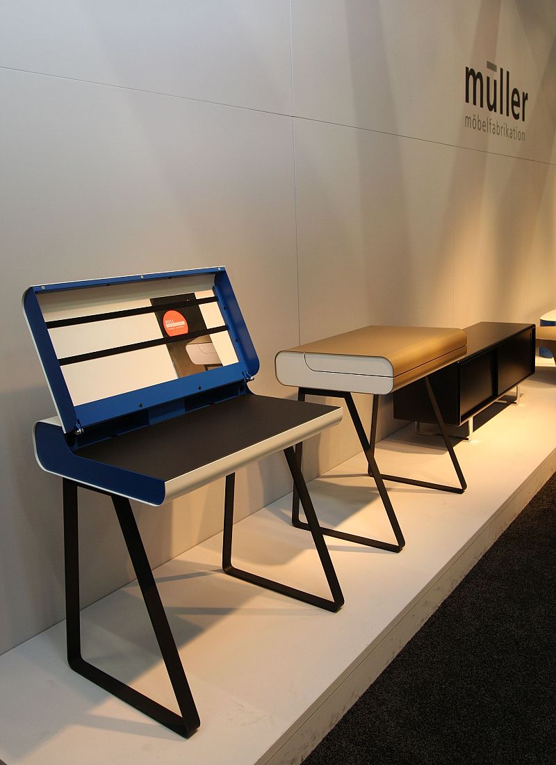Der PS08 Schreibtisch von den Lippert Studios für Müller Möbelfabrikation @ IMM Köln