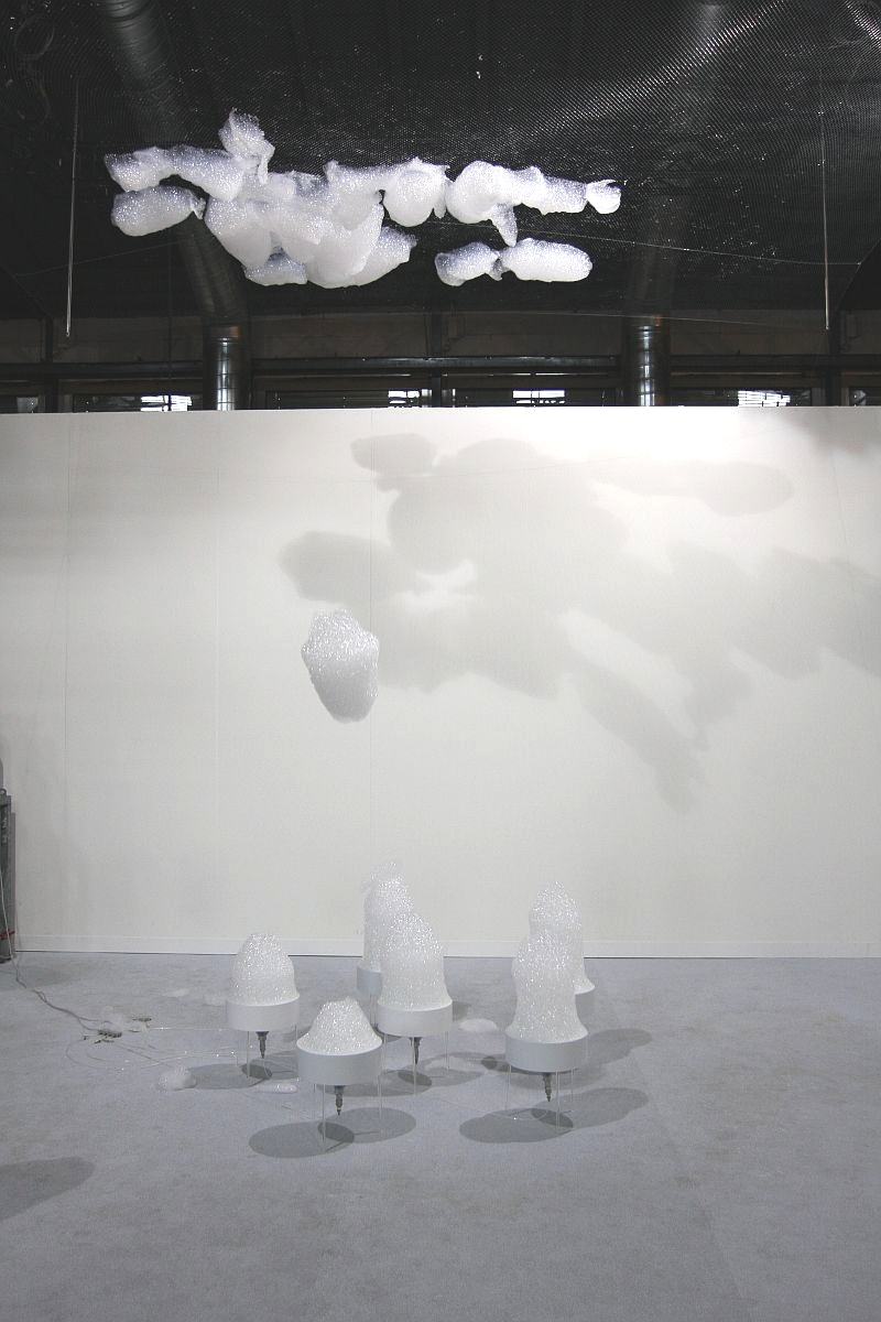 design-miami-basel-asif-khan-cloud-lift-off ... there she goes ....