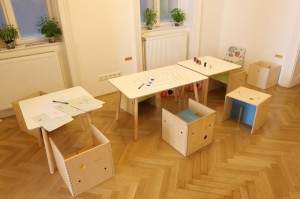 MAXintheBOX by Perludi and the Aldabra desk by Nonah at kidsroomZOOM