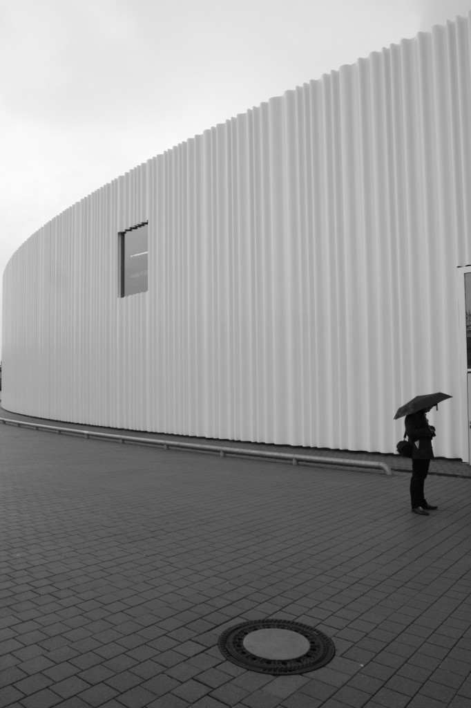SANAA Factory Building Vitra Shop Weil am Rhein Facade Rain