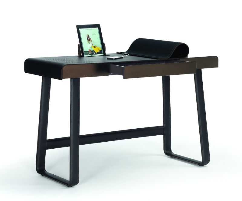 Pegasus Home Desk by Ippolito Fleitz Group Tilla Goldberg for classicon Pegasus Home Desk by Ippolito Fleitz Group Tilla Goldberg for classicon