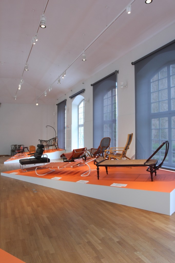 Sitzen Liegen Schaukeln Möbel von Thonet Grassi Museum für Angewandte Kunst Leipzig 08