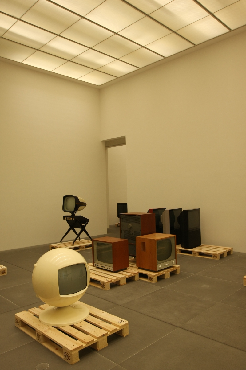 neues image office design television design in the neues museum nürnberg fernsehgerät smow blog neues image office design television design in the neues museum nürnberg fernsehgerät smow blog
