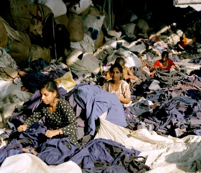 Fast Fashion. Die Schattenseiten der Mode at the Museum für Kunst und Gewerbe Hamburg
