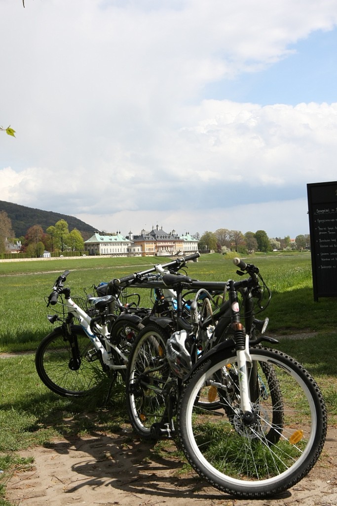 Scloss Pillnitz + Bikes = Self-Propelled. Or how the bicycle move us, the Kunstgewerbemuseum Dresden