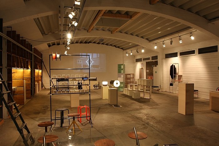 Naked Objects: Nieuwe German Gestaltung #005 Cologne