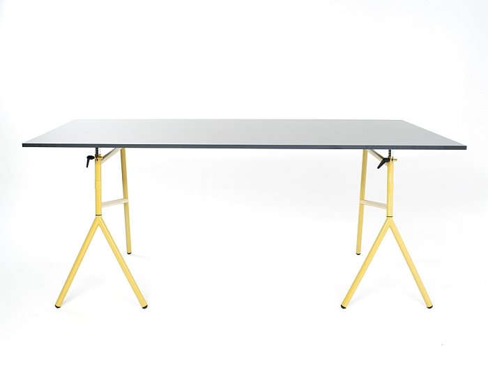 m01 by Mark Braun for minimum Berlin & Thonet (Photo: Magdalena Lepka)