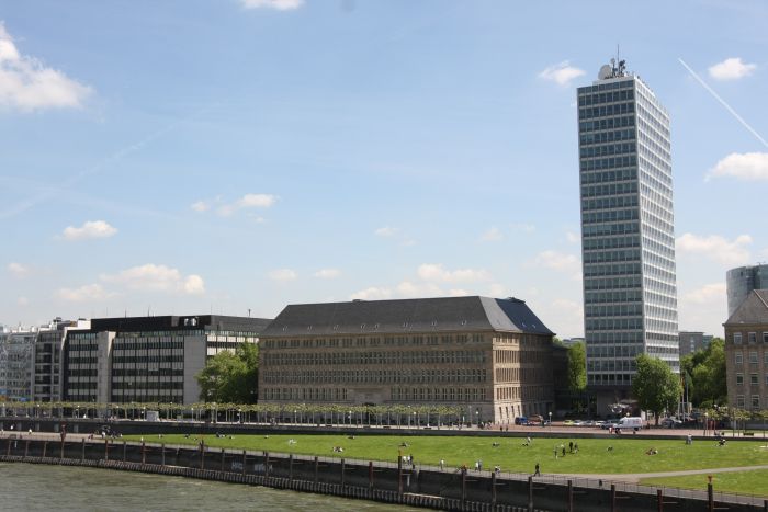 Mannesmann Haus Mannesmann Hochhaus Rheinkniebrucke Smow Blog