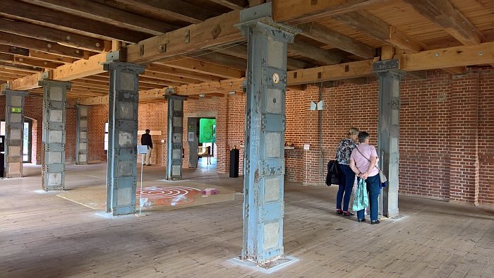 The exhibition "Alles hat seine Zeit" presented in the Thormann-Speicher Wismar Harbour