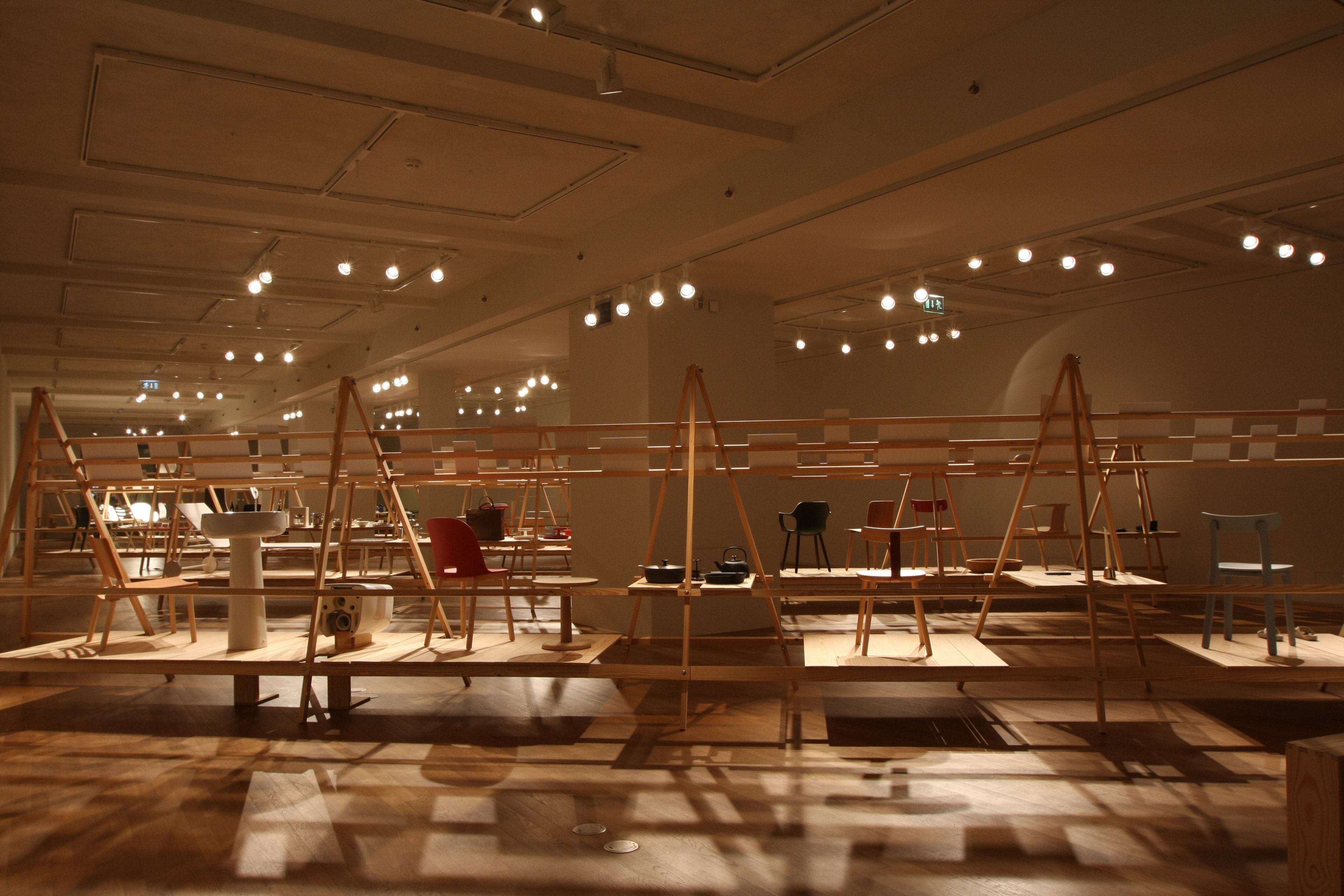 Jasper Morrison - Thingness @ Grassi Museum for Applied Arts Leipzig