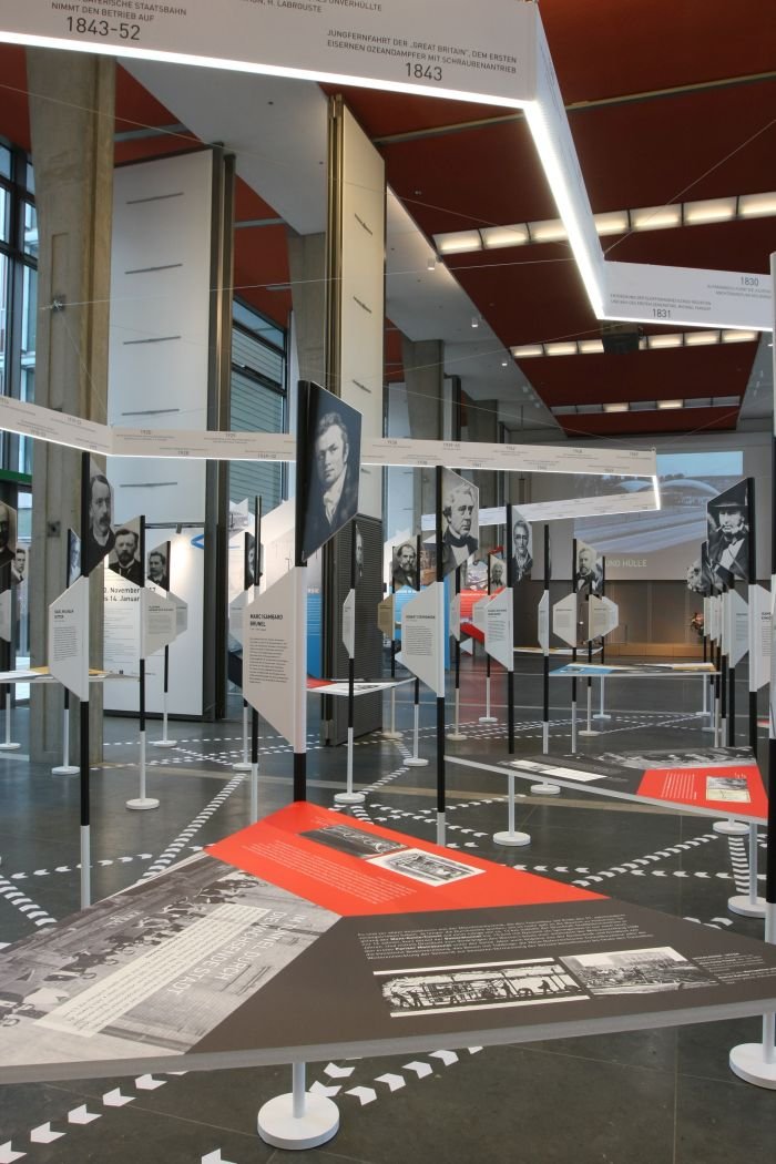 Visionäre und Alltagshelden. Ingenieure – Bauen – Zukunft @ the Oskar von Miller Forum Munich