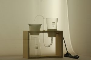 Coffee Cooker by Aija Hannula, as seen at Welt aus Glas. Transparentes Design, Wilhelm Wagenfeld Haus Bremen