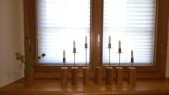A Klötzl Lichterbogen, candle arch, by Norman Horatzscheck, as seen at Unikate 7, Handwerkskammer Chemnitz, Wasserschloss Klaffenbach 