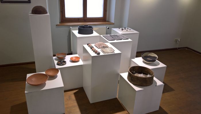 Presentation of the ceramic workshop, as seen at Unikate 7, Handwerkskammer Chemnitz, Wasserschloss Klaffenbach 