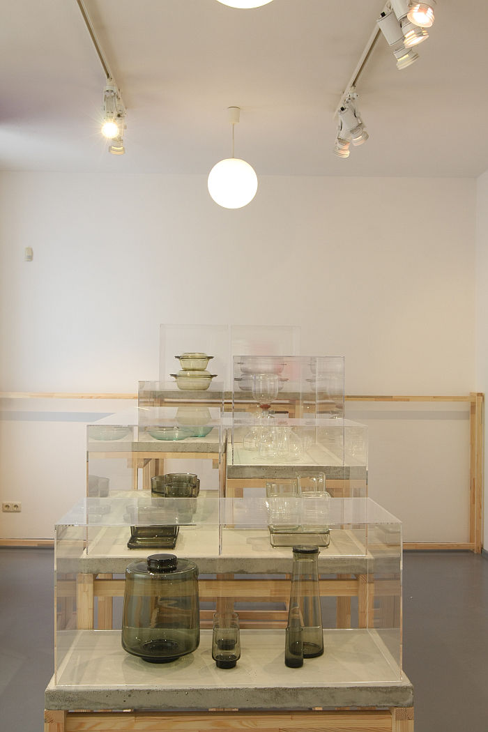 Glass objects, as seen at Shaping everyday life! Bauhaus modernism in the GDR, Dokumentationszentrum Alltagskultur der DDR, Eisenhüttenstadt