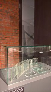 Mille-feuille Plyglass by Aki Toishi, as seen at Ich bin ganz von Glas. Marianne Brandt and the Art of Glass Today, Sächsische Industriemuseum Chemnitz