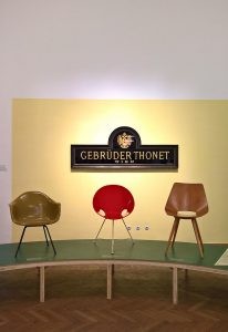... or at least two ot three are: moulded wood by Otto Haupt (r) and Eddi Harlis (m) for Thonet and moulded fibreglass by Charles and Ray Eames for Herman Miller, as seen at Bentwood and Beyond. Thonet and Modern Furniture Design, MAK - Museum für angewandte Kunst Vienna