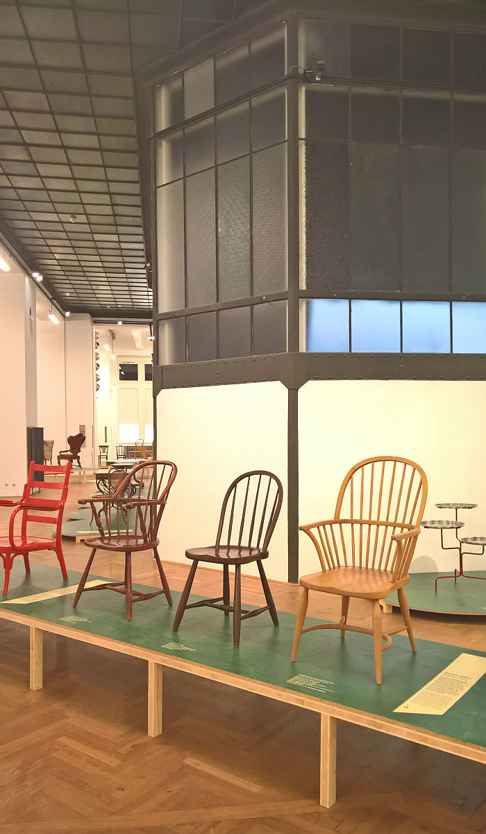 Windsor chairs by Josef Frank and Oskar Wlach for Villa Beer, 1930, (r.) and the Thonet B936 and B 945 F both ca 1928 , as seen at Bentwood and Beyond. Thonet and Modern Furniture Design, MAK - Museum für angewandte Kunst Vienna