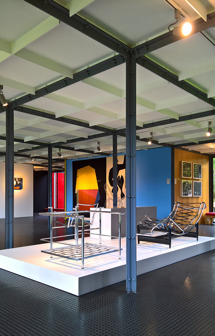 LC furniture by Le Corbusier to study, as seen at Le Corbusier and Zürich, Museum für Gestaltung, Pavillon Le Corbusier, Zürich