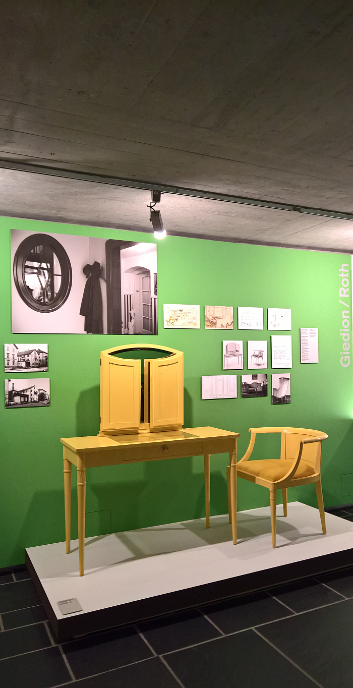 Dressing table and chair by Charles-Édouard Jeanneret, 1915, as seen at Le Corbusier and Zürich, Museum für Gestaltung, Pavillon Le Corbusier, Zürich