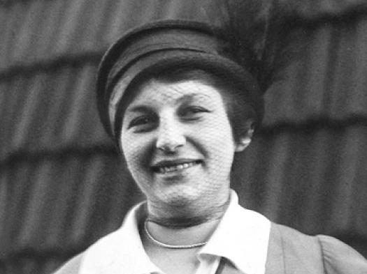 Lilly Reich (1885 - 1947)