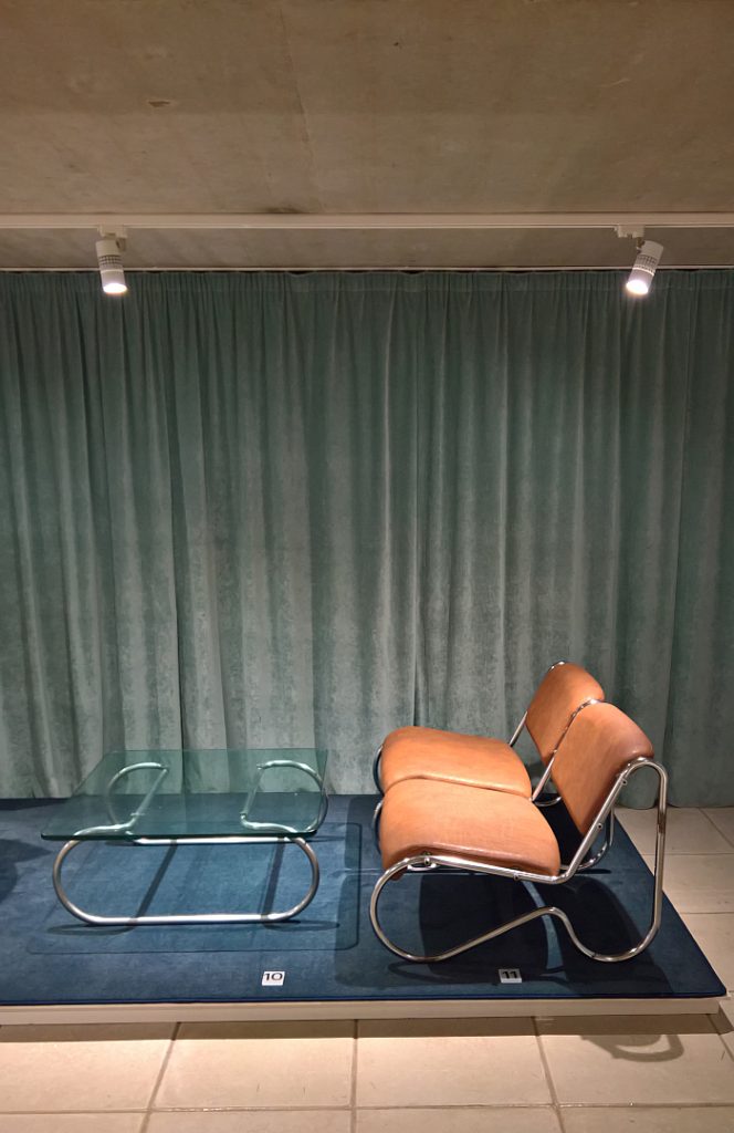 3400 chair and tables by Arne Jacobsen for Fritz Hansen, as seen at Arne Jacobsen - Designing Denmark Trapholt, Kolding