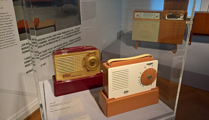 Braun Exporter portable radio (rear) and the Exporter 2 (front) after its redesign by the HfG Ulm, as seen at Braun 100, Bröhan-Museum, Berlin