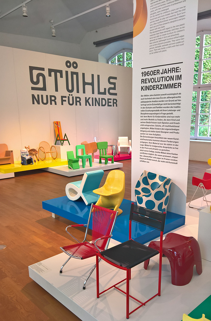 Chairs. For children only!, Grassi Museum für Angewandte Kunst, Leipzig