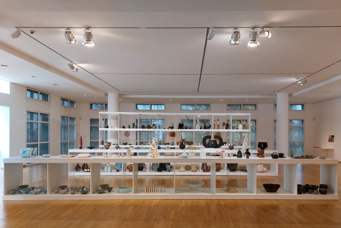 Presentation of the chapter Ceramics, as seen at Craft is Cactus. The Collection from 1945 to Today, Museum Angewandte Kunst, Frankfurt