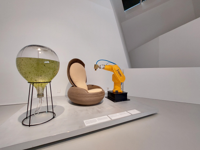 A presentation of Klarenbeek & Dros's algae-based biopolymer project. And a 3D printed copy of Peter Ghyczy's Garden Egg, as seen at Plastic: Remaking Our World, Vitra Design Museum