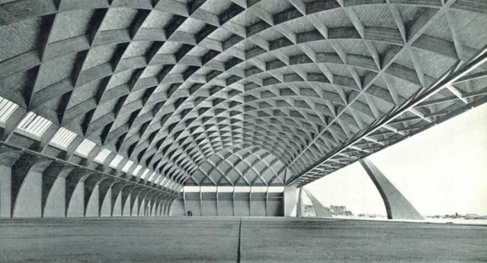 Aircraft hanger by Pier Luigi Nervi