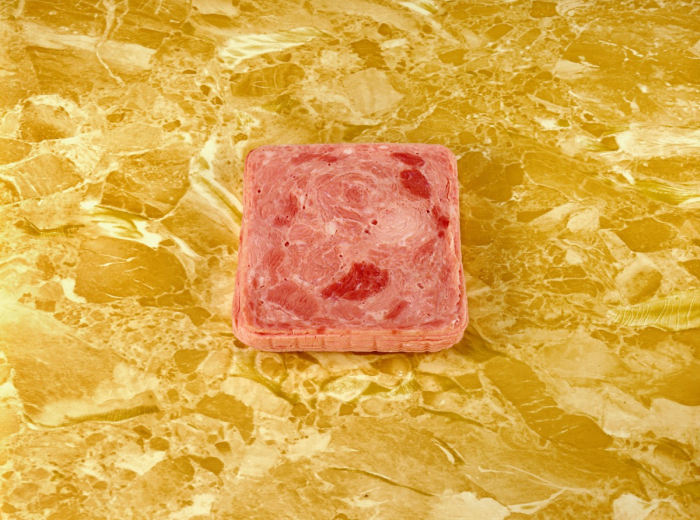 Luncheon Meat on a Counter by Sandy Skoglund, part of Objects of Desire: Photography and the Language of Advertising, Los Angeles County Museum of Art, Los Angeles (photo © Sandy Skoglund, courtesy of Sandy Skoglund and Los Angeles County Museum of Art)