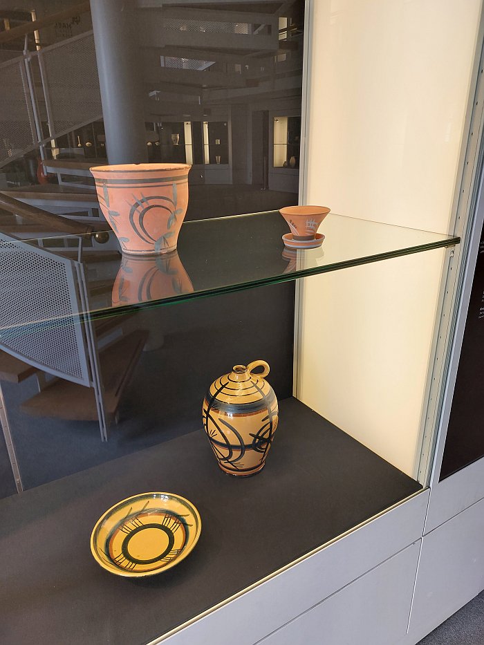 Early 1920s terracotta works, as seen at Haël. Margarete Heymann-Loebenstein and her workshops for decorative ceramics 1923-1934, Bröhan Museum, Berlin 