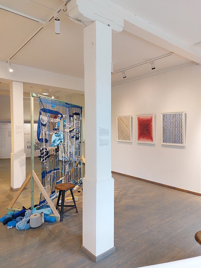 Works by Caroline Kryzecki (r) and Nos vemos en el cosmos, Cielo XIII by Sofía Magdits Espinoza (l), as seen in Fabric Visions // Textile Visionen, the Esche Museum, Limbach-Oberfrohna