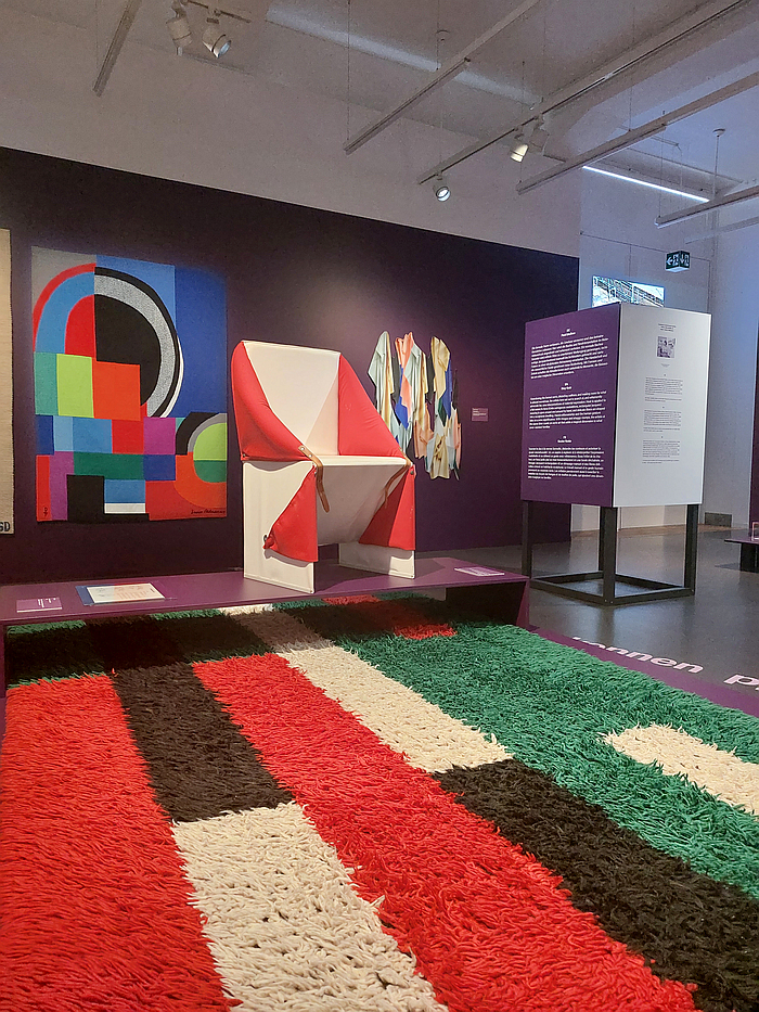 Schweizer Stuhl by Susi Berger, amongst other works, as seen at Textile Manifestos - From Bauhaus to Soft Sculpture, Museum für Gestaltung, Zürich