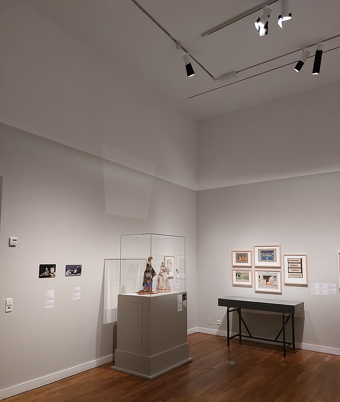 Part of the chapter Making a Living, as seen in Defiance. Jewish Women and Design in the Modern Era, Jewish Museum, Berlin