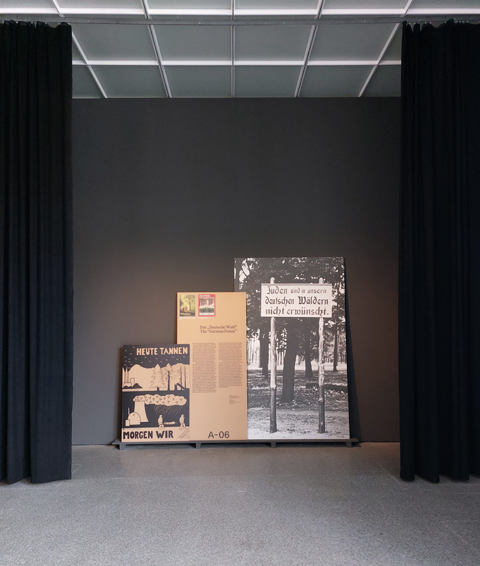 The Deutsche Wald as a questionable basis for identity, as seen at Trees, Time, Architecture. Design in Constant Transformation, Architekturmuseum der TU München (The photo on the right is from ca. 1936 and an undisclosed location in the vicinity of Berlin)