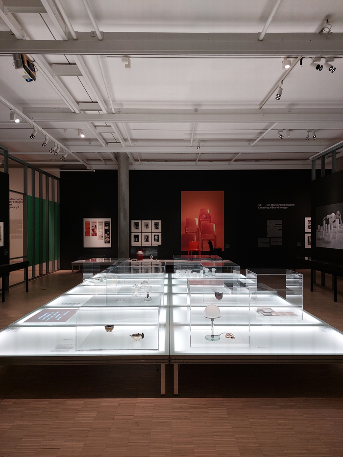 Part of the chapter Finding a New Form, as seen at Hello Image. The Staging of Things, Museum für Kunst und Gewerbe, Hamburg