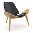 CH07 Shell Chair, Oiled oak, Leather black