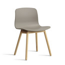 About A Chair AAC 12, Khaki 2.0, Lacquered oak