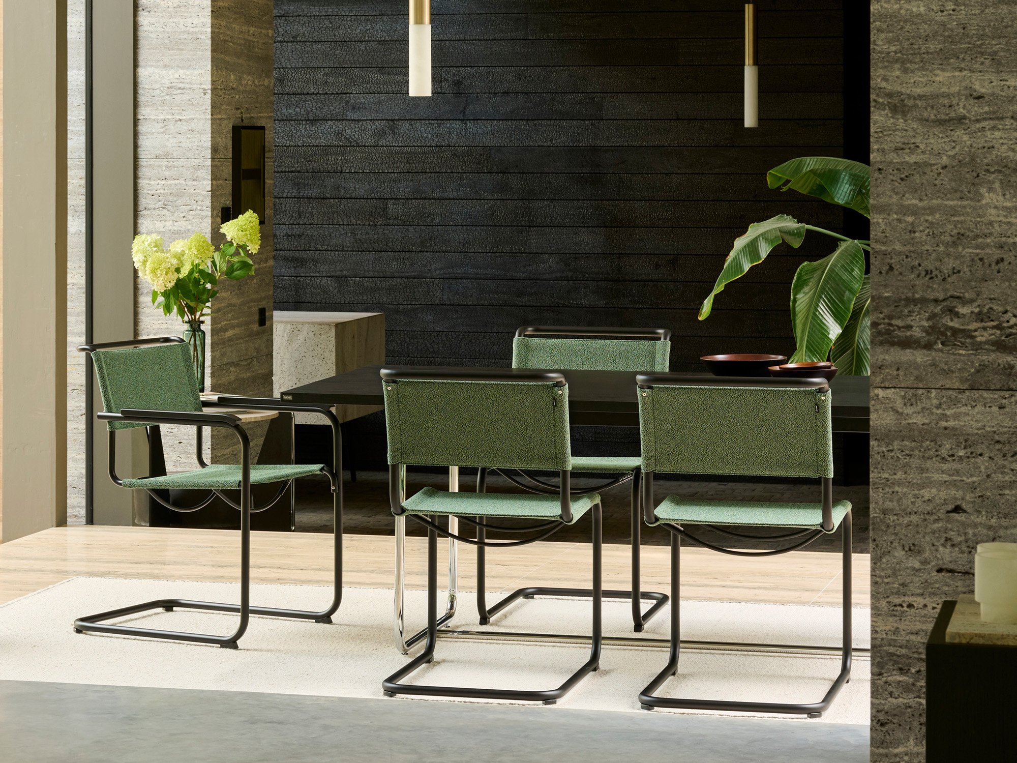 Thonet cantilever S 33 / S 34 V Soft