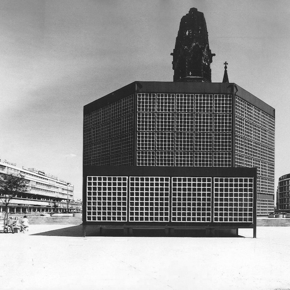 Neubau der Kaiser-Wilhelm-Gedächtniskirche von Egon Eiermann