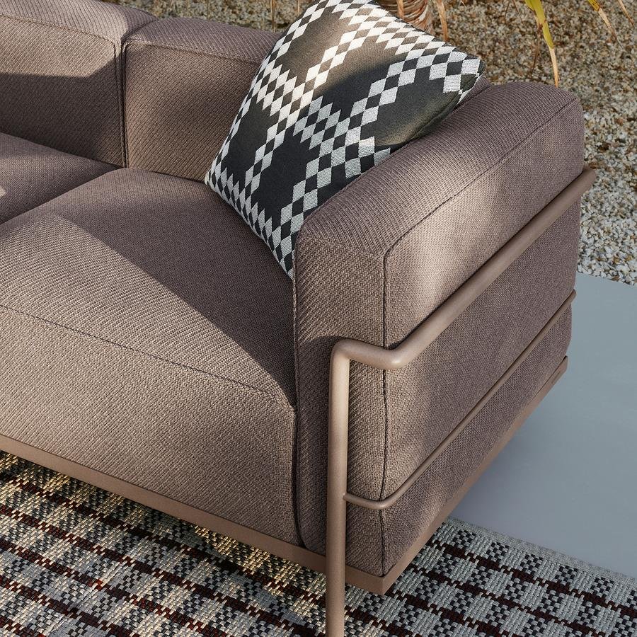 3 Fauteuil Grand Confort, grand modèle Outdoor | Cassina 3 Fauteuil Grand Confort, grand modèle Outdoor | Cassina