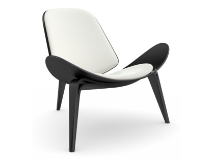 CH07 Shell Chair Black lacquered oak|Leather white