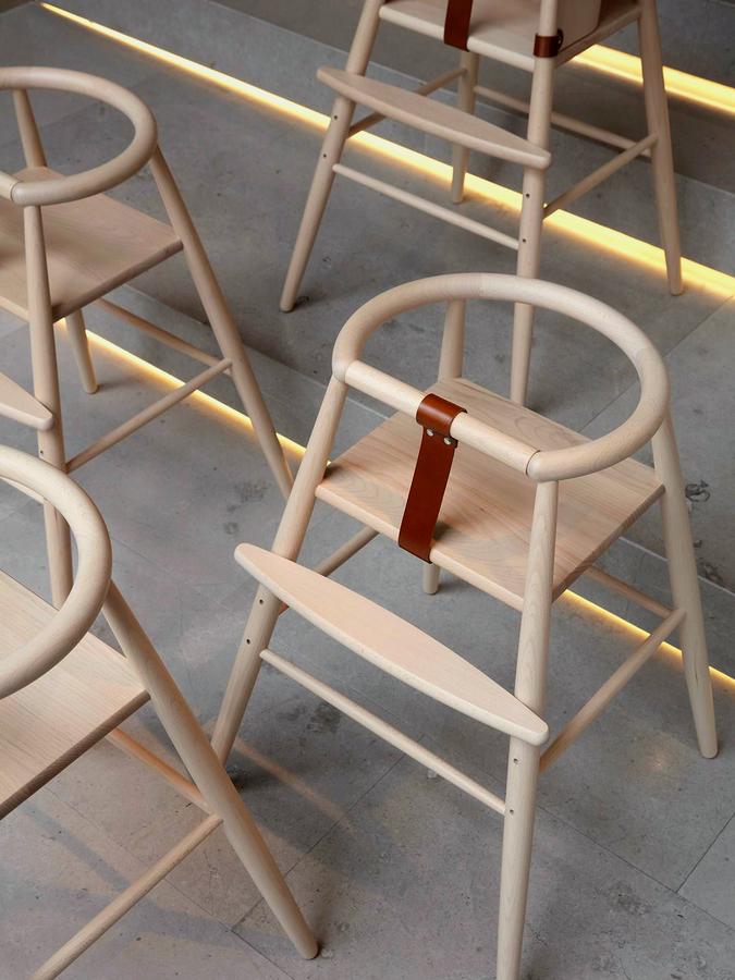 Nd54 high on sale chair